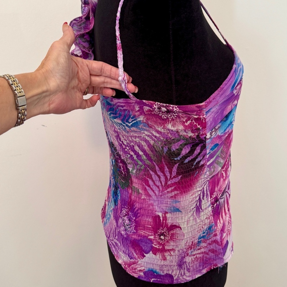 Pristine - Ruffle Shoulder Floral Top Size: Large - Picture 4 of 9
